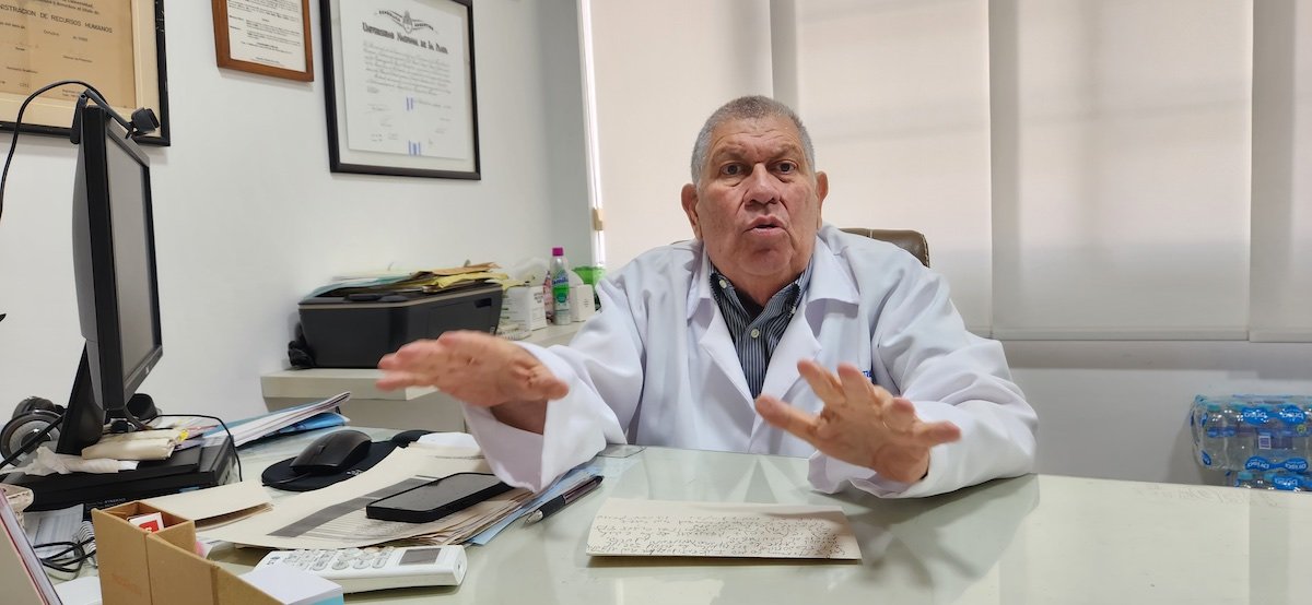 Juan Isaac Llanos, psiquiatra