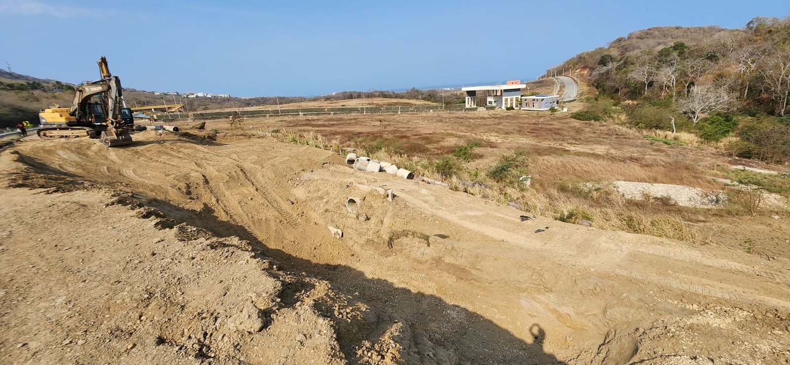 La destrucción en El Morro, hace 17 meses, apenas el Invías la está reparando.